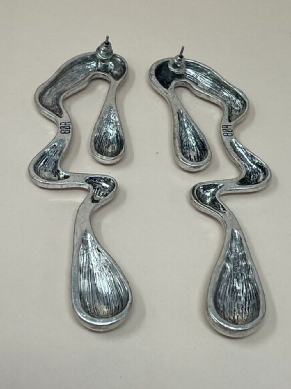8 Other Reasons | Nat & Liv Burnished Silver Drop Earrings - Picture 4 of 4